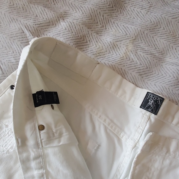 White denim shorts - Picture 3 of 3